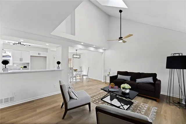 $360,000 | 11005 Northwest Walnut Creek Drive, Kansas City, MO 64152