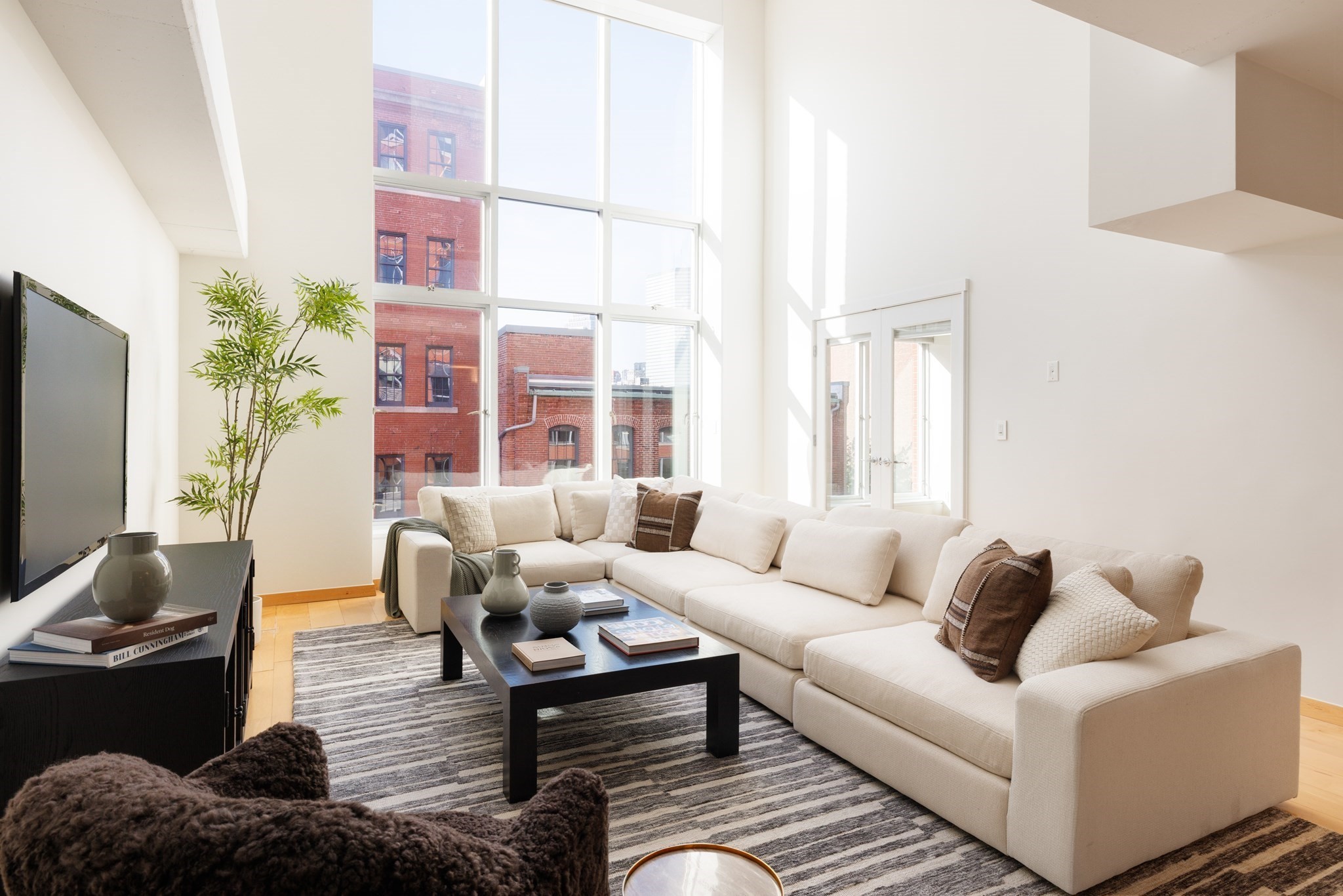 25 Channel Center Street, Unit 409 Boston, MA 02210 - Photo 2 of 12 Gallery Image 2