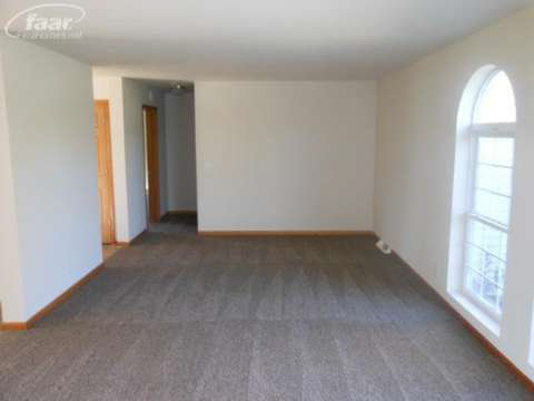 3500 East Carpenter Road Flint, MI 48506 - Photo 3 of 10 20376443-2.JPG