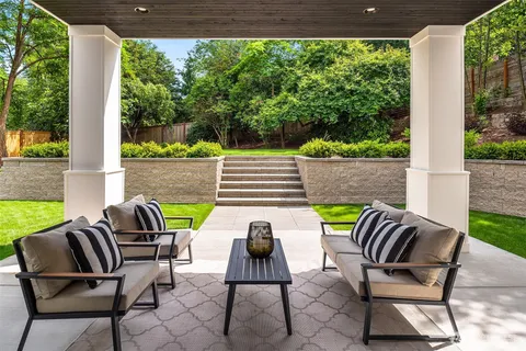 $4,638,000 | 10415 Southeast 13th Street, Bellevue, WA 98004