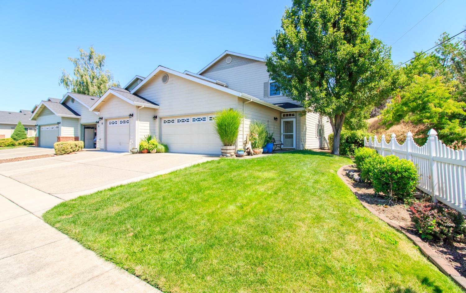 3855 Dover Ridge Drive, Unit 17 Medford, OR 97504 - Photo 2 of 29 Additional Photo