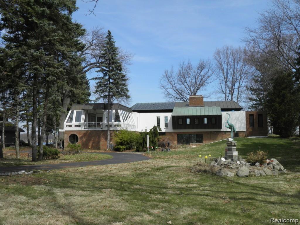 4490 Dow Ridge Road West Bloomfield, MI 48324 - Photo 1 of 10 Dow Ridge 018.jpg