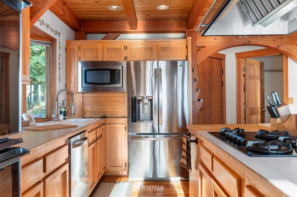 4884 Jones Road Oak Harbor, WA 98277 - Photo 16 of 40 Gallery Image 16