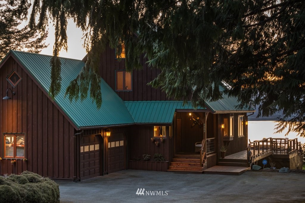 4884 Jones Road Oak Harbor, WA 98277 - Photo 5 of 40 Gallery Image 5