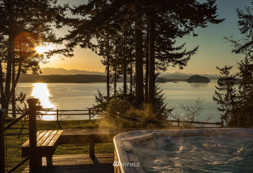 4884 Jones Road Oak Harbor, WA 98277 - Photo 8 of 40 Gallery Image 8