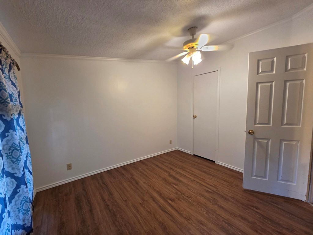 1723 Scott Road Kerrville, TX 78028 - Photo 14 of 25