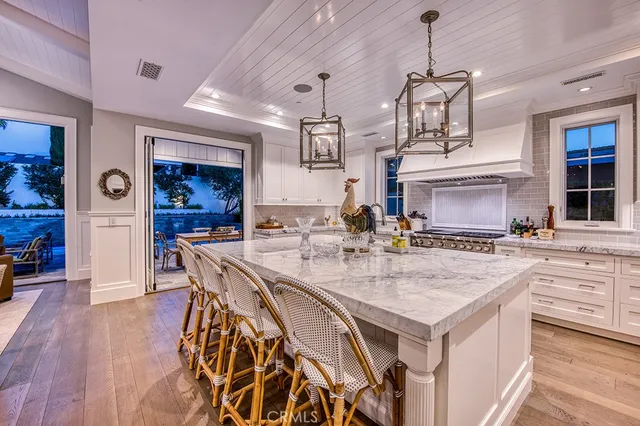 $7,795,000 | 712 K Thanga Drive, Corona del Mar, CA 92625