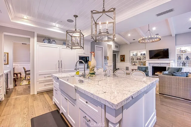 $7,795,000 | 712 K Thanga Drive, Corona del Mar, CA 92625