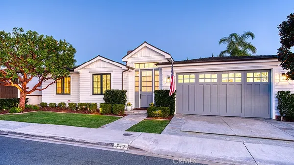$7,559,000 | 712 K Thanga Drive, Corona del Mar, CA 92625