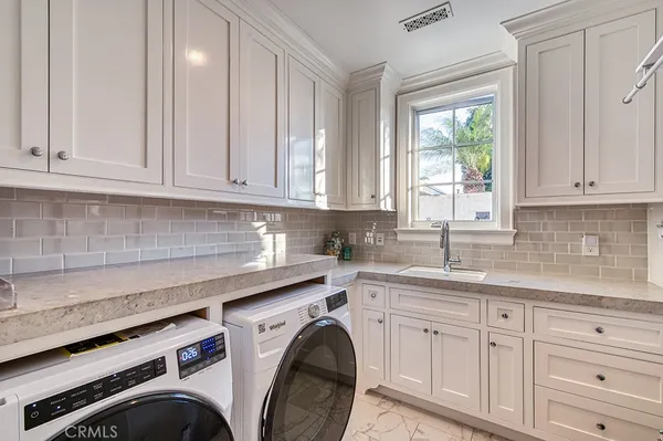 $7,559,000 | 712 K Thanga Drive, Corona del Mar, CA 92625