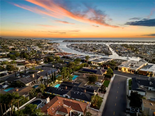 $7,795,000 | 712 K Thanga Drive, Corona del Mar, CA 92625