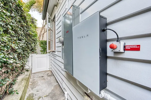 $7,795,000 | 712 K Thanga Drive, Corona del Mar, CA 92625