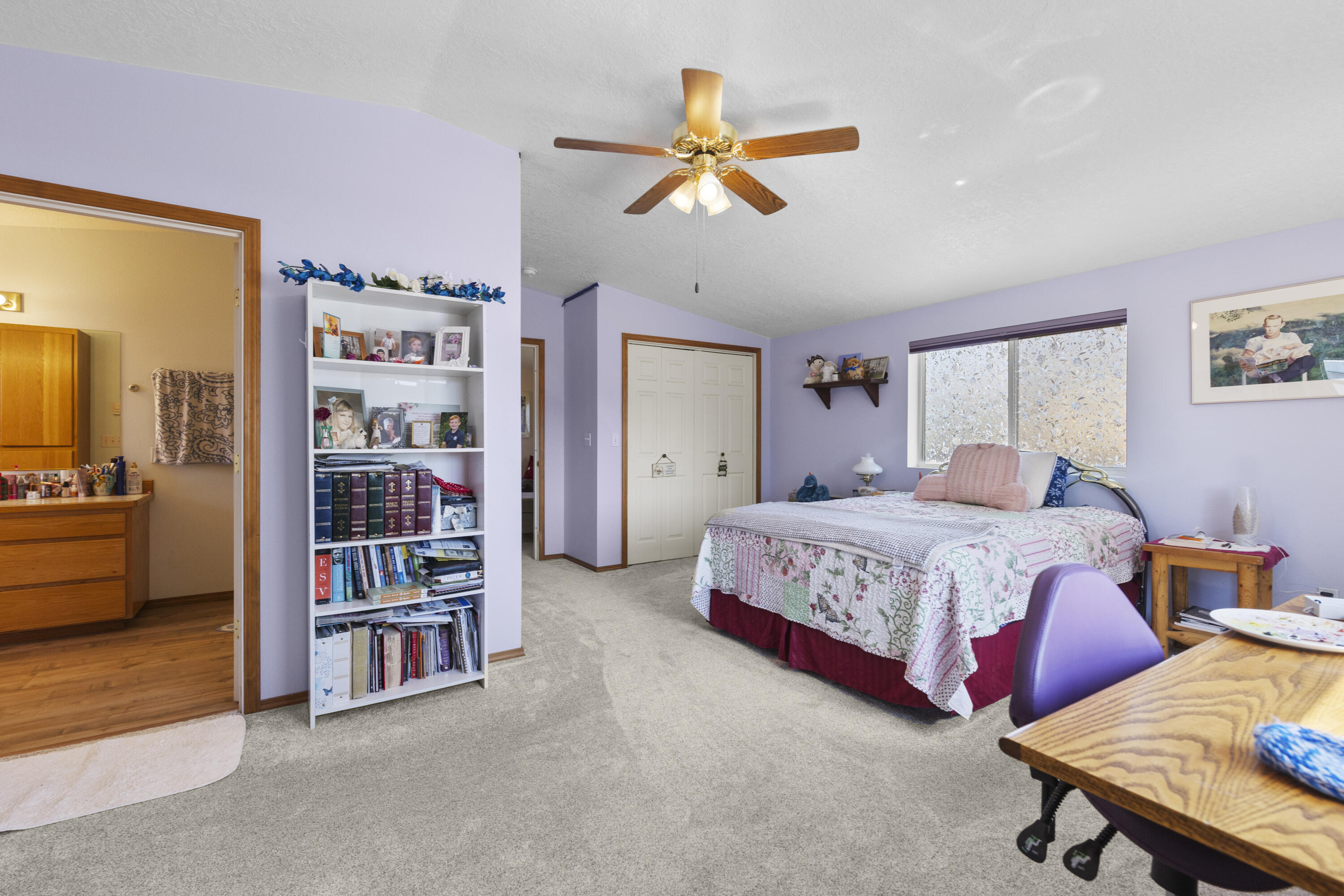 605 Southeast Kinkade Road Madras, OR 97741 - Photo 23 of 44 ADU Bedroom to Bathroom