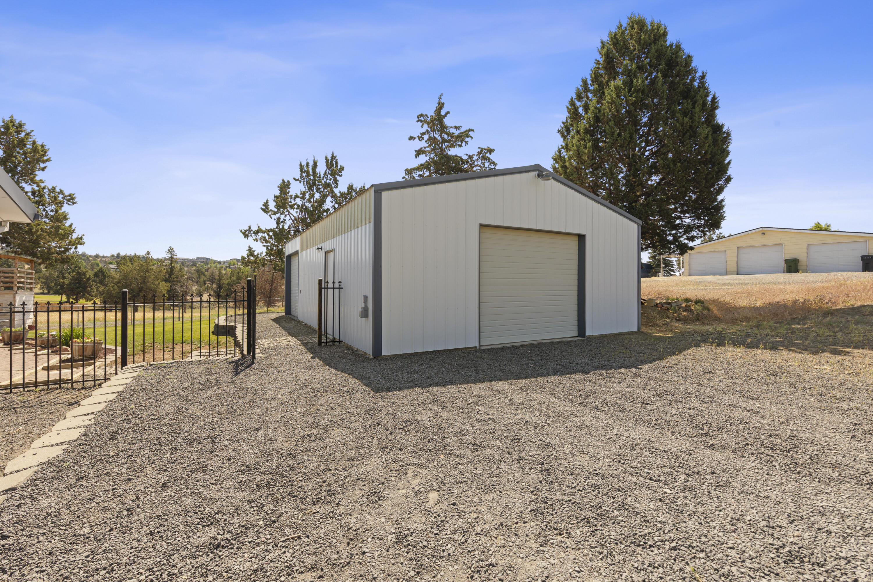 605 Southeast Kinkade Road Madras, OR 97741 - Photo 34 of 44 Shop