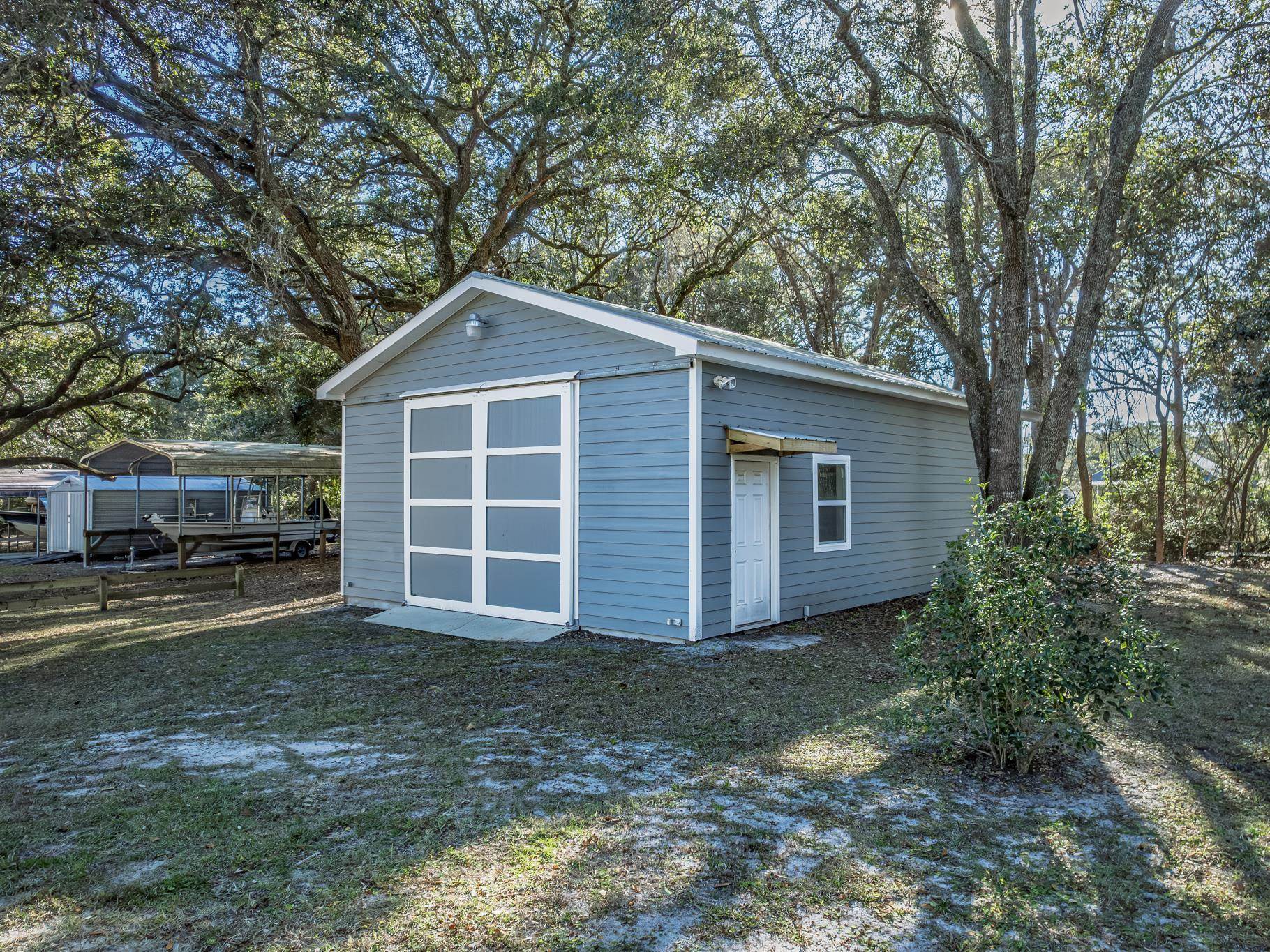 140 Craig Street Carrabelle, FL 32322 - Photo 5 of 63