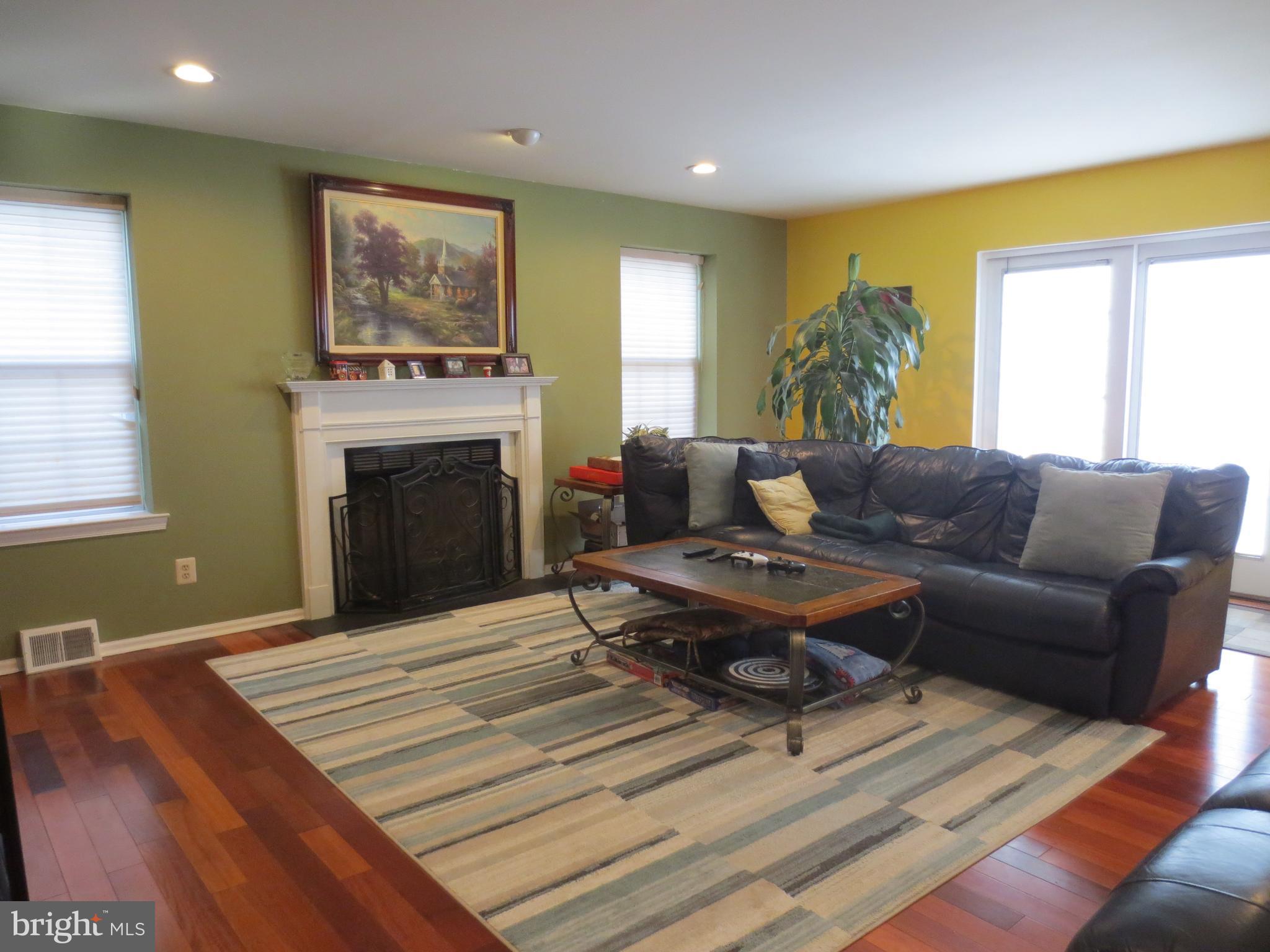 407 Croyden Road Cheltenham, PA 19012 - Photo 14 of 32