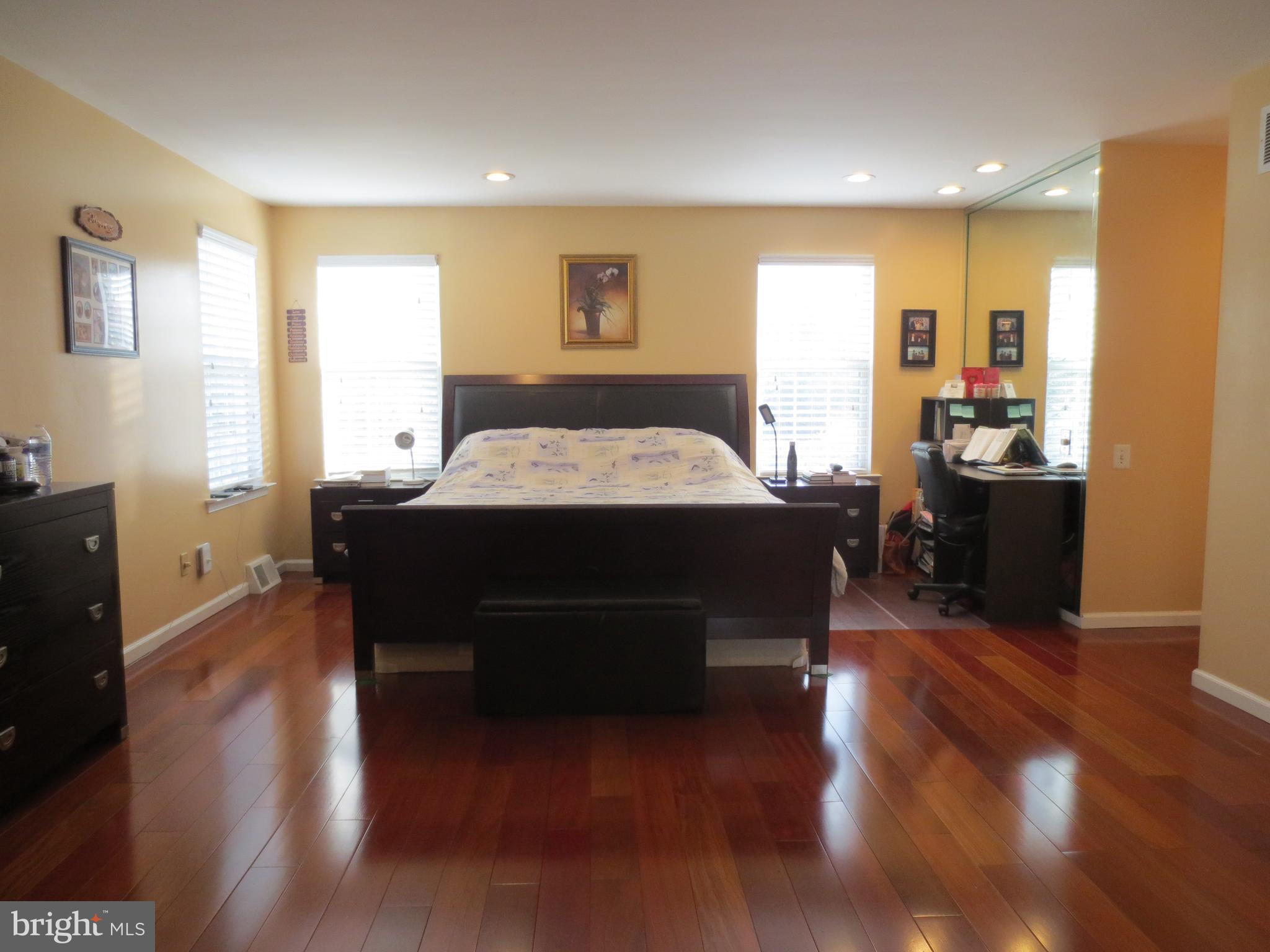 407 Croyden Road Cheltenham, PA 19012 - Photo 22 of 32