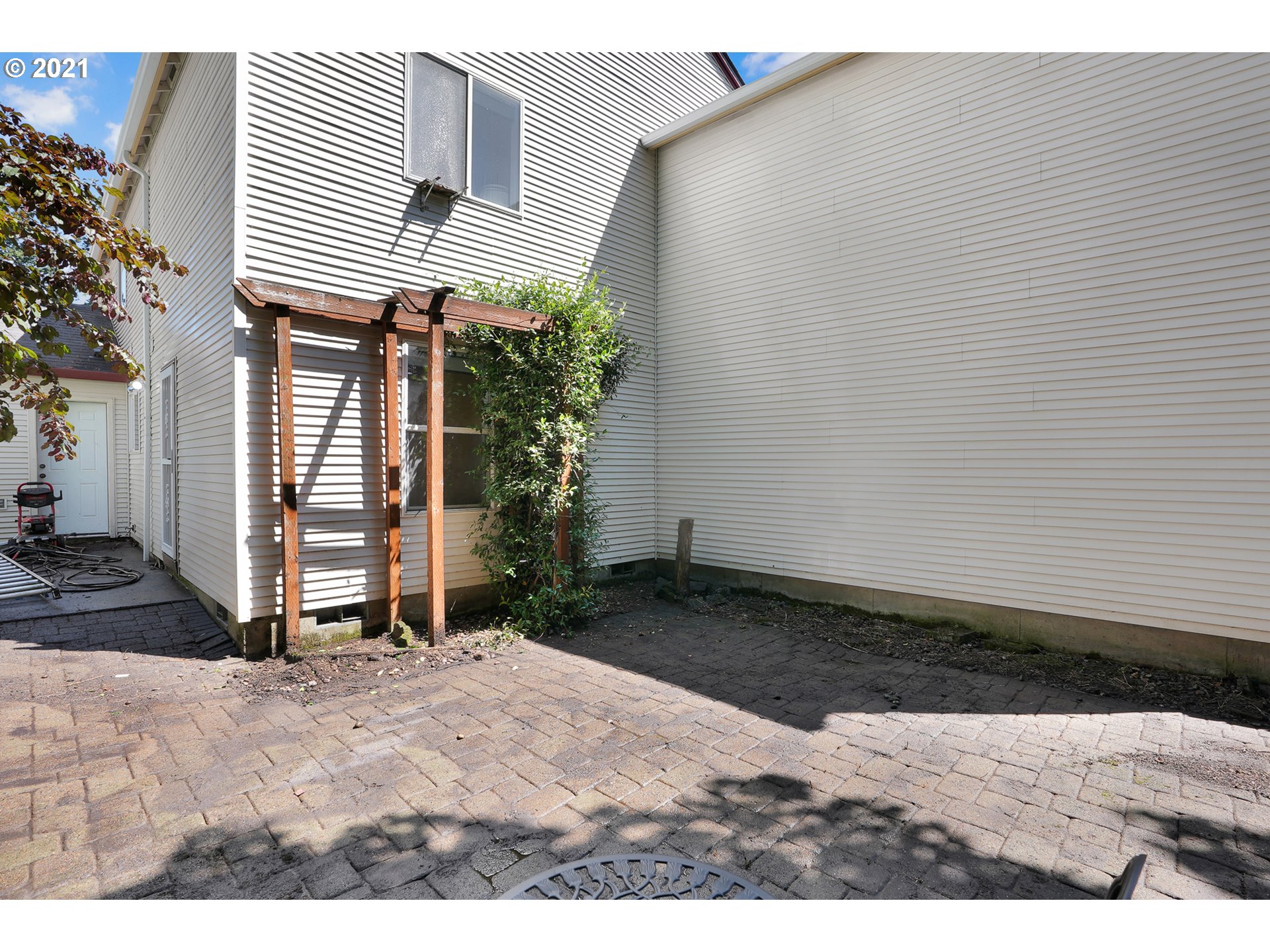 12648 Southeast Foster Road, Unit 10B Portland, OR 97236 - Photo 14 of 22