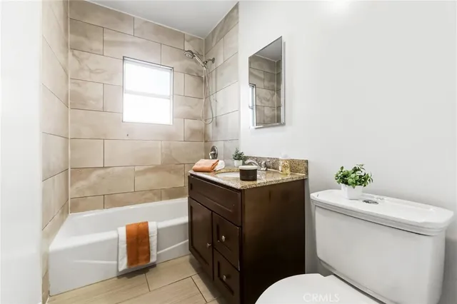 $889,000 | 3927 Broadway Avenue, Huntington Park, CA 90255