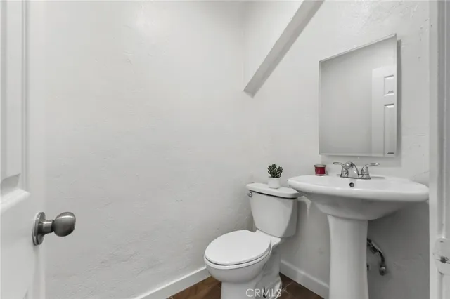 $889,000 | 3927 Broadway Avenue, Huntington Park, CA 90255