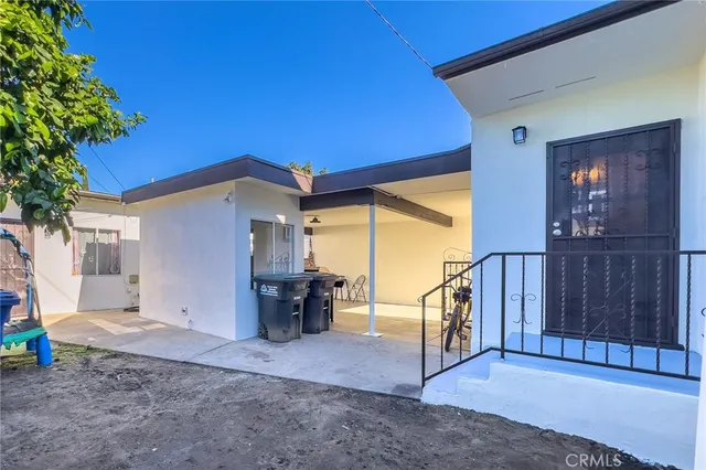 $889,000 | 3927 Broadway Avenue, Huntington Park, CA 90255