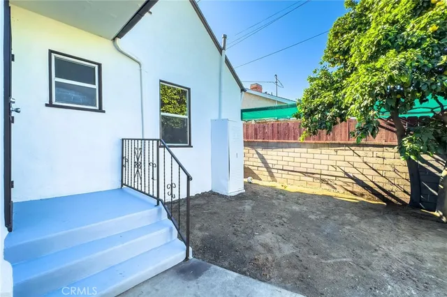 $889,000 | 3927 Broadway Avenue, Huntington Park, CA 90255