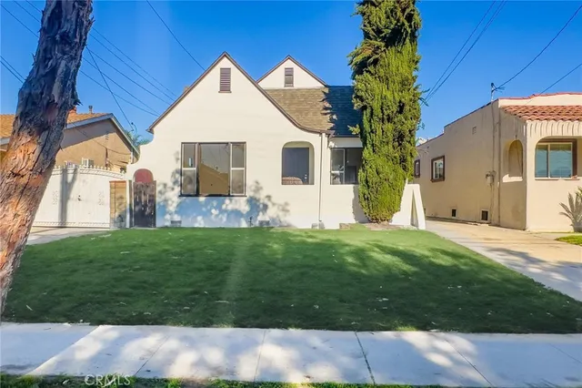 $889,000 | 3927 Broadway Avenue, Huntington Park, CA 90255