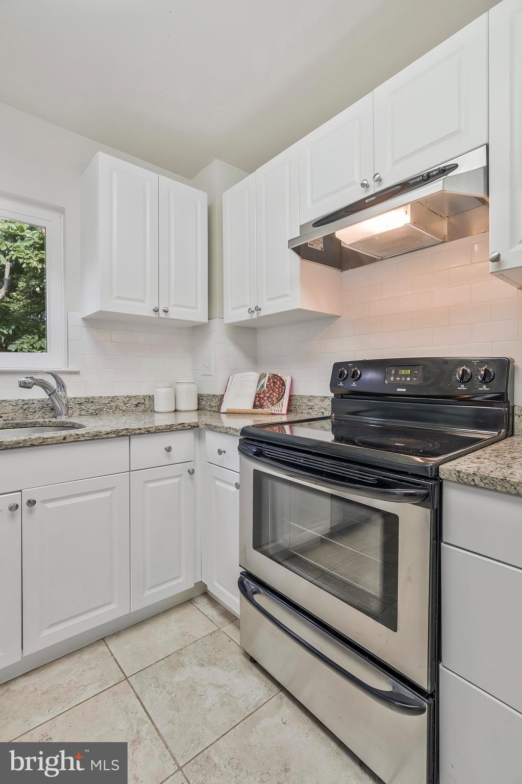 11902 Barrel Cooper Court Reston, VA 20191 - Photo 14 of 46 Gallery Image 14