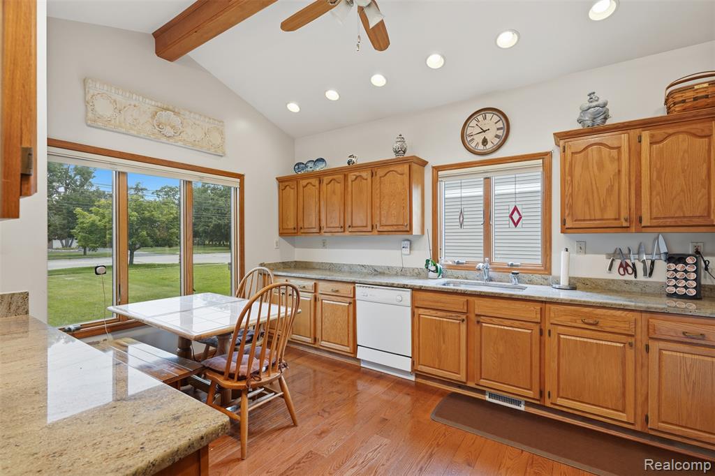 9210 Newburgh Road Livonia, MI 48150 - Photo 9 of 27