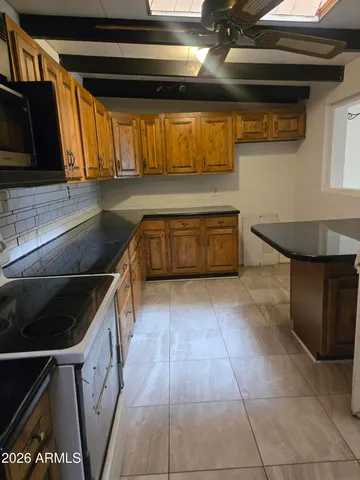 $1,350 | 302 3rd Street, Huachuca City, AZ 85616