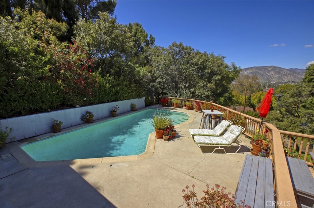 7235 Estepa Drive Tujunga, CA 91042 - Photo 24 of 74