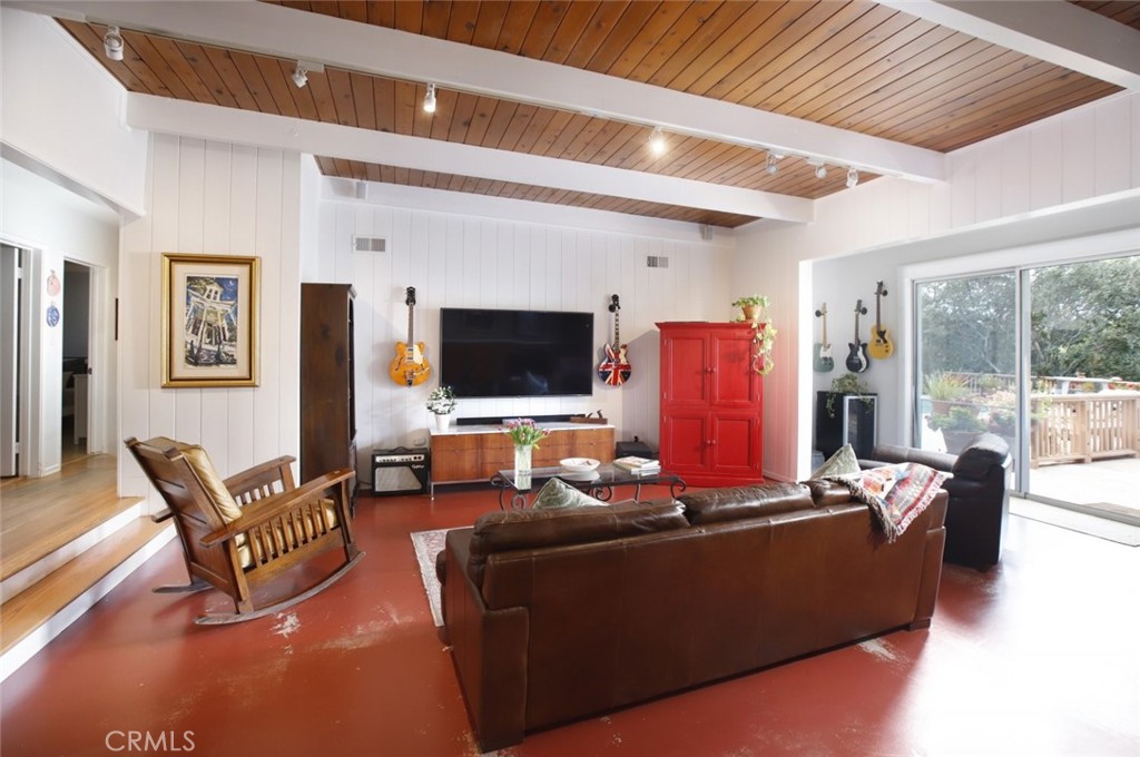 7235 Estepa Drive Tujunga, CA 91042 - Photo 8 of 74