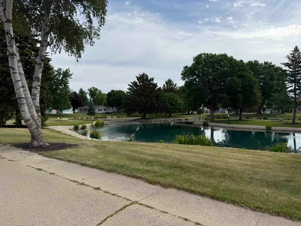 $66,900 | 31 Maple Grove Avenue, Jefferson, WI 53549