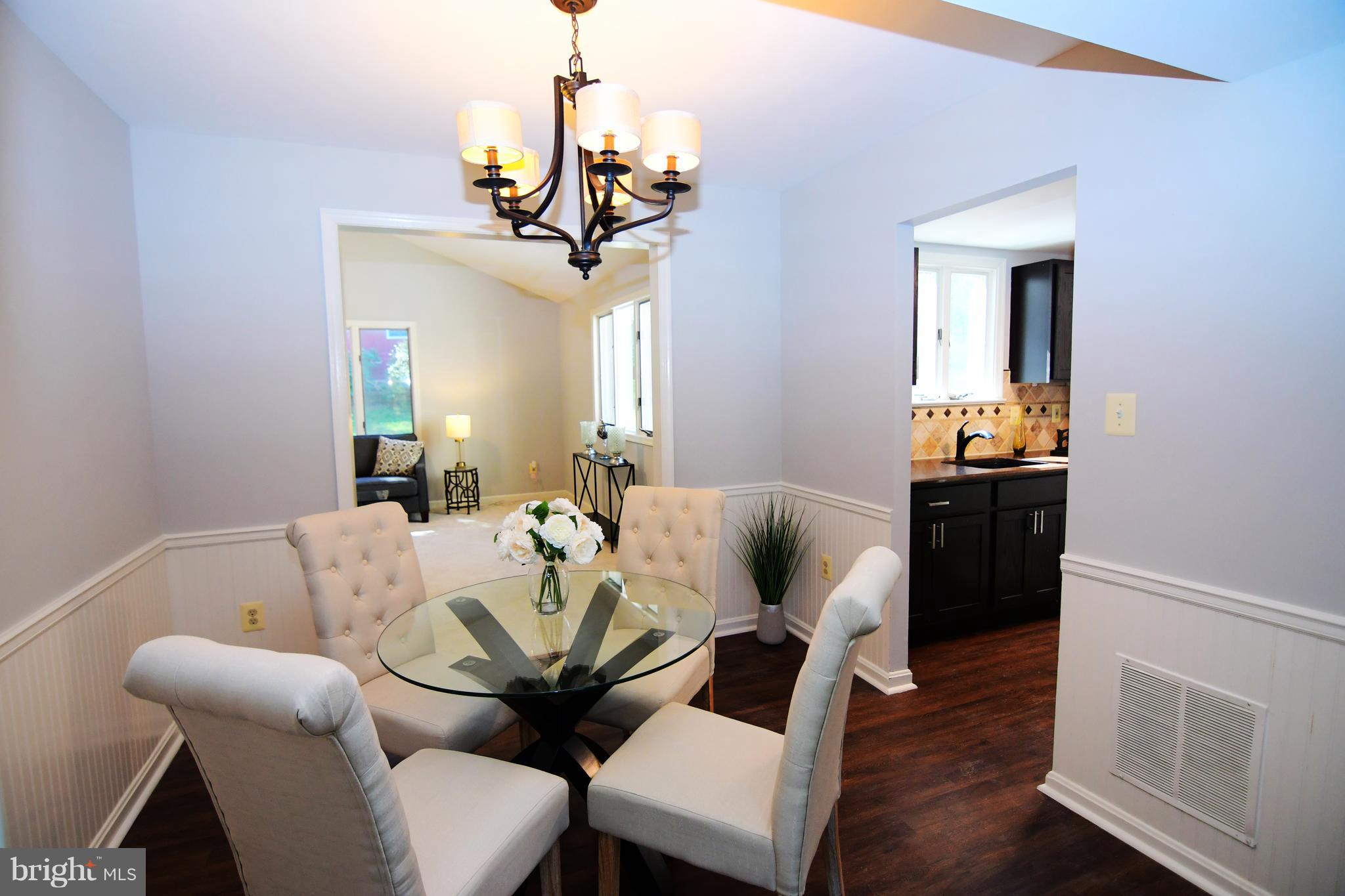 10452 Carlyn Ridge Road Damascus, MD 20872 - Photo 5 of 22 Gallery Image 5