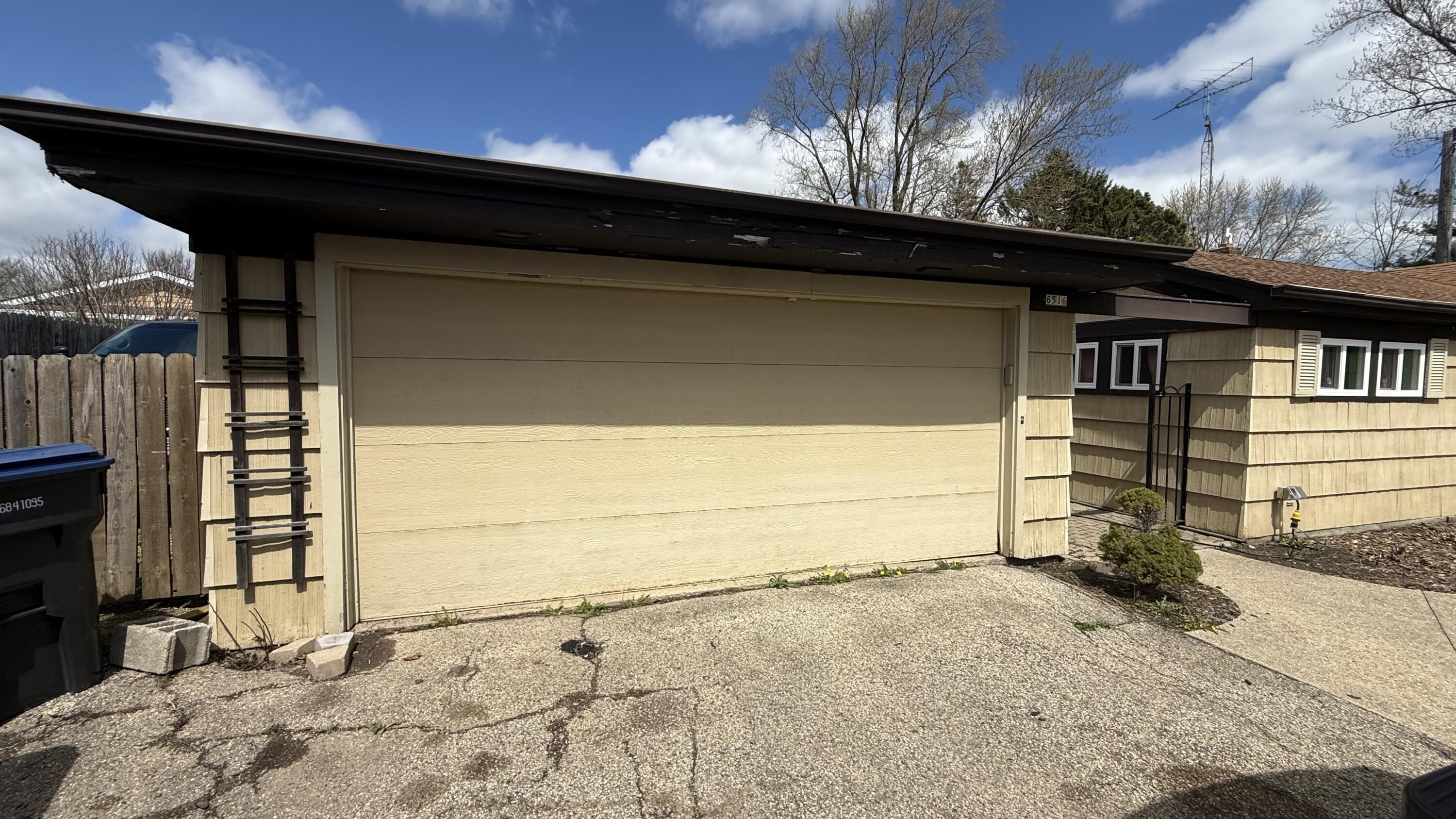 6516 Green Ridge Drive Mount Pleasant, WI 53406 - Photo 2 of 41 IMG_4734
