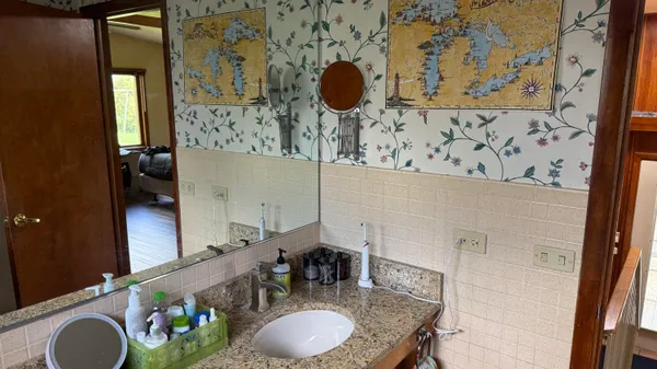 $395,000 | 6516 Green Ridge Drive, Mount Pleasant, WI 53406