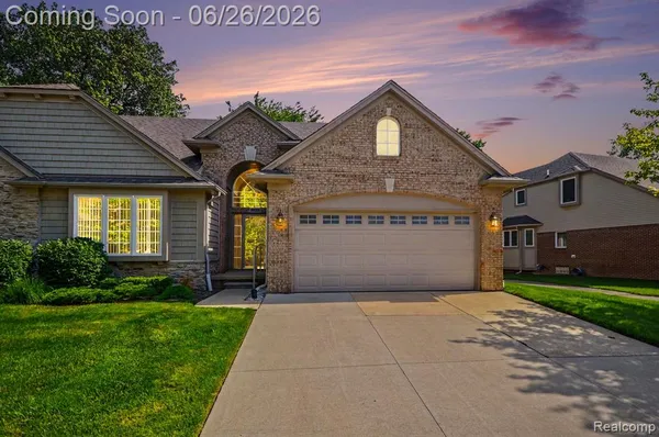 $330,000 | 30268 Berghway Trail, Warren, MI 48092