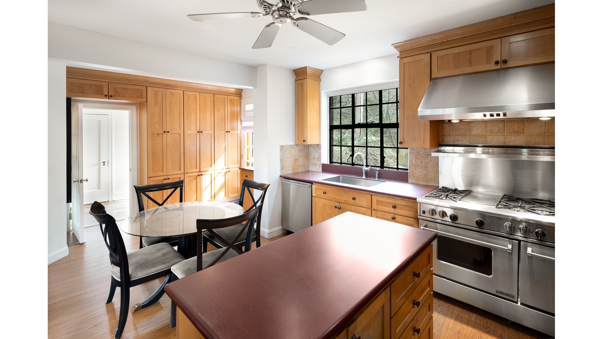 2501 Palisade Avenue, Unit H2 Bronx, NY 10463 - Photo 10 of 26