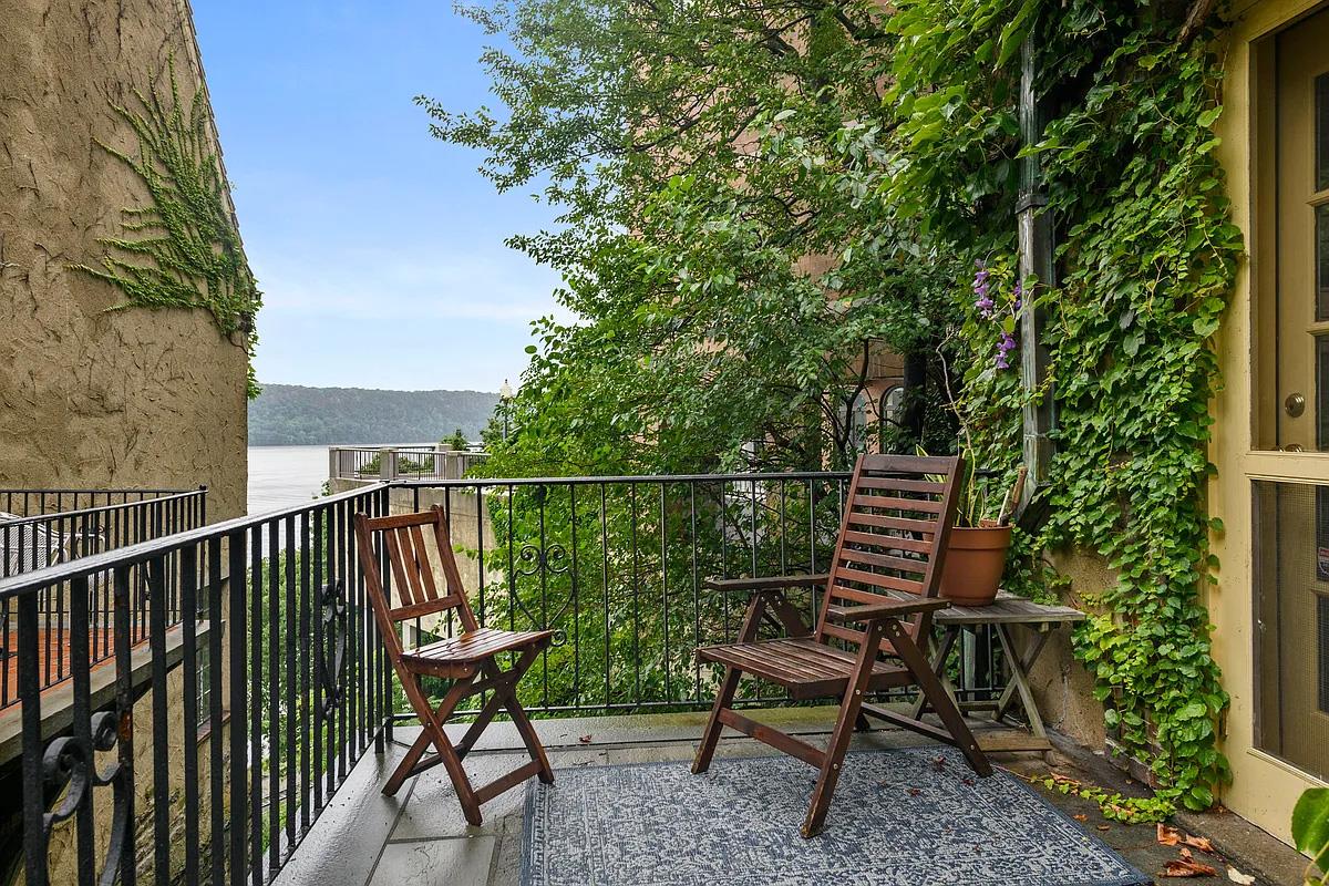 2501 Palisade Avenue, Unit H2 Bronx, NY 10463 - Photo 5 of 26