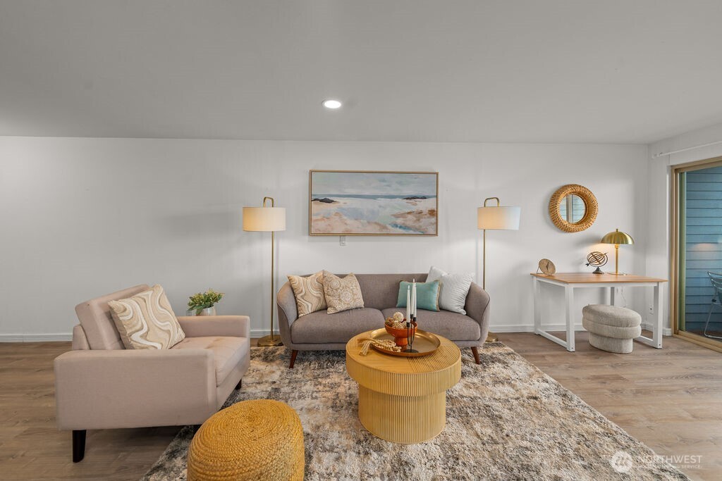 3200 West Commodore Way, Unit 107 Seattle, WA 98199 - Photo 3 of 40 Gallery Image 3