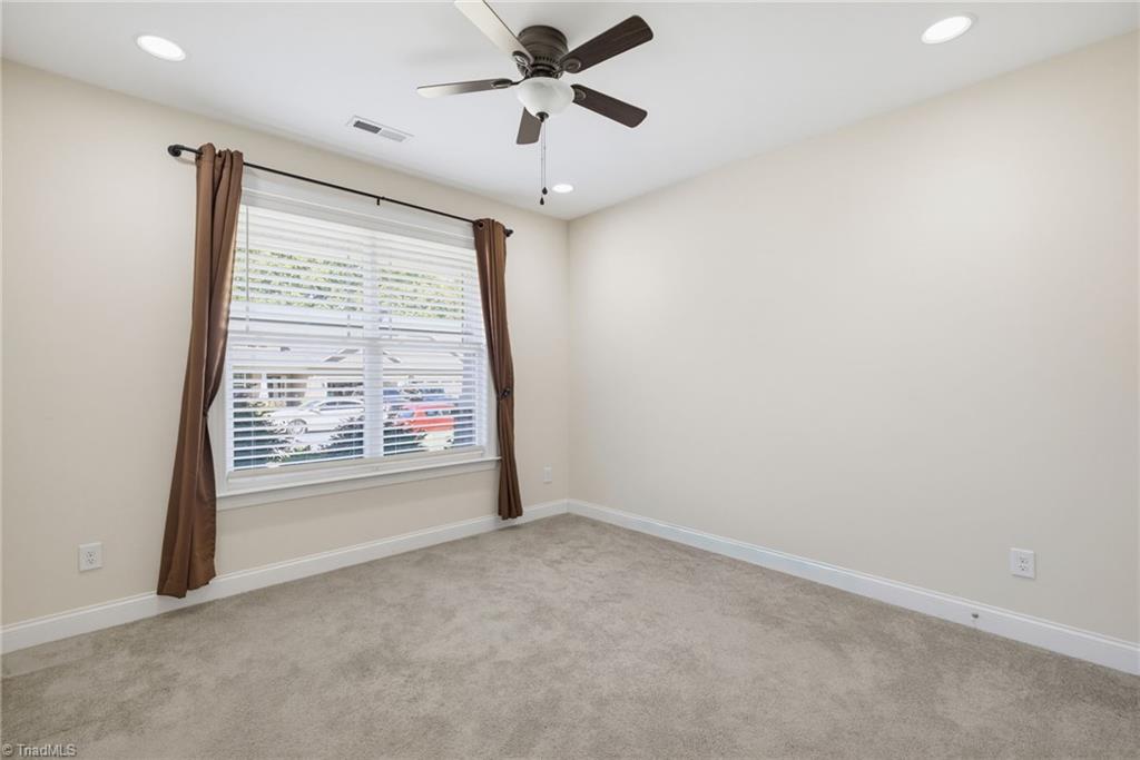 3404 Amber Meadows Road High Point, NC 27265 - Photo 24 of 31 Gallery Image 24