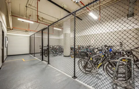 $2,000 | 211 East Ohio Street, Unit 1711, Chicago, IL 60611