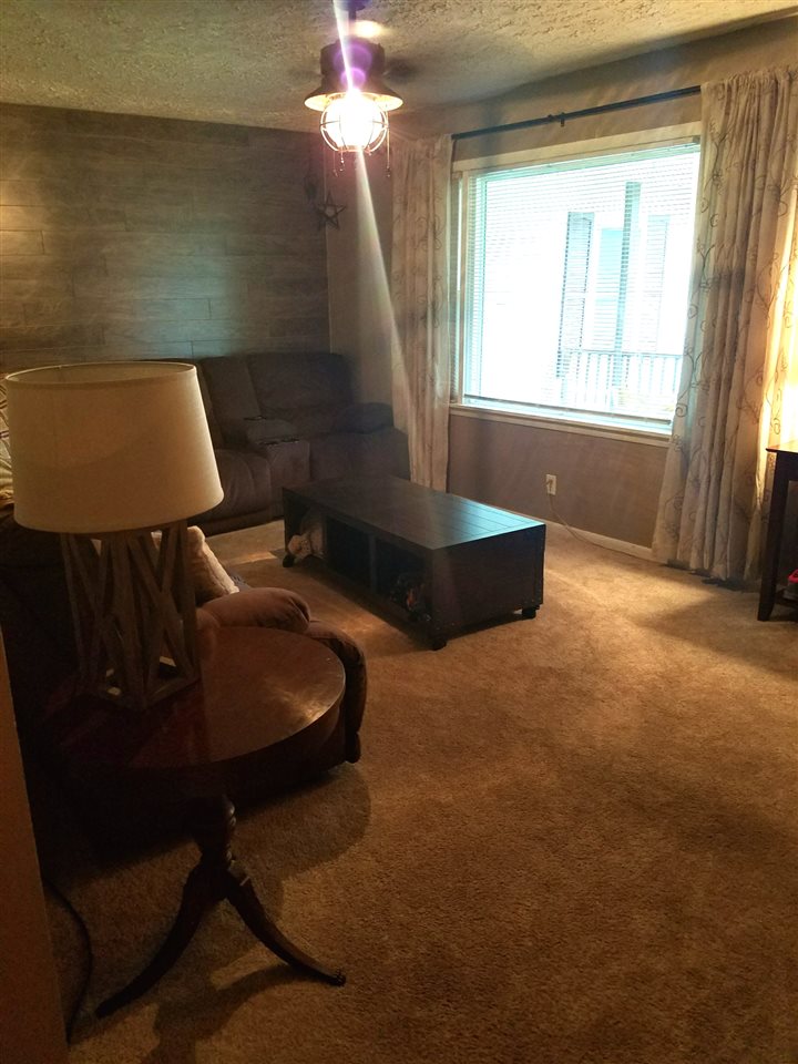 1405 Zartman Road Kokomo, IN 46902 - Photo 2 of 12 Gallery Image 2