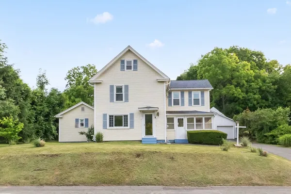 $389,900 | 236 South Street, Warren, MA 01092