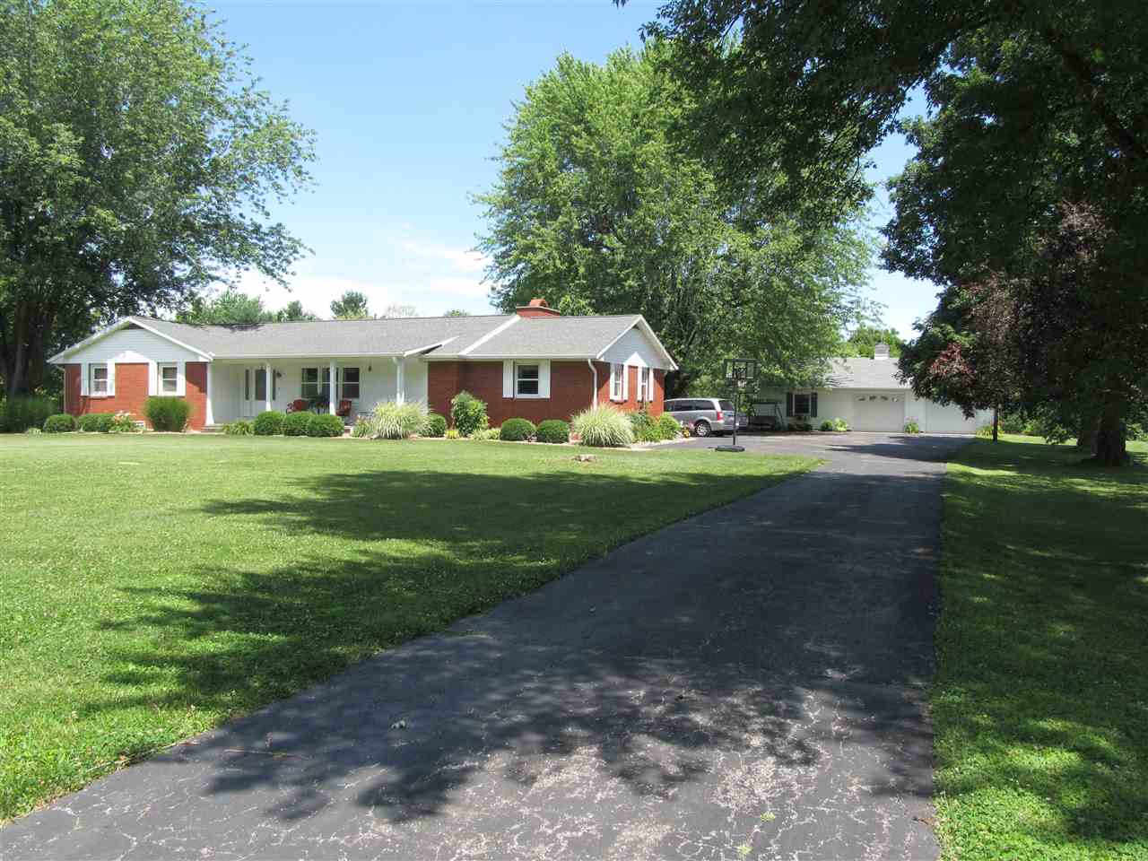 315 Yockey Road Bedford, IN 47421 - Photo 2 of 30