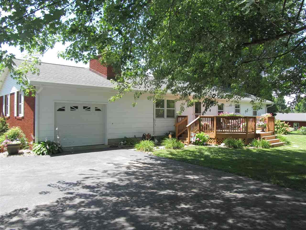 315 Yockey Road Bedford, IN 47421 - Photo 3 of 30