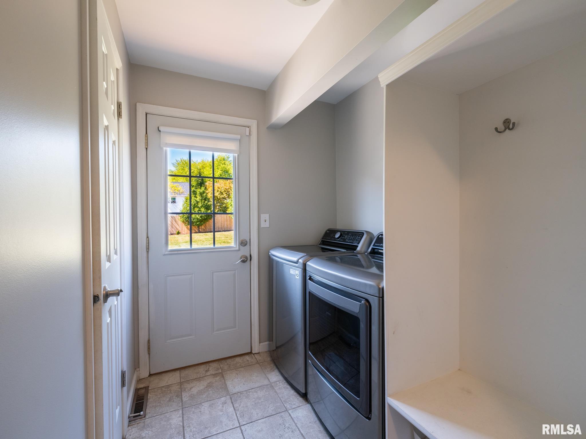 5505 North Sheridan Road Peoria, IL 61614 - Photo 36 of 84 Gallery Image 36