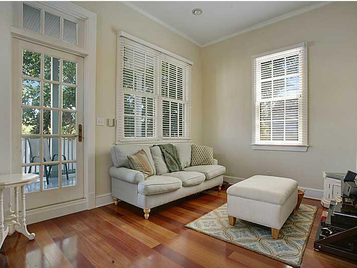 1015 Pleasant Street New Orleans, LA 70115 - Photo 10 of 14