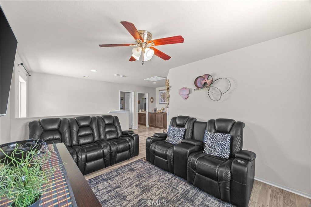 29424 Riptide Drive Menifee, CA 92585 - Photo 14 of 34