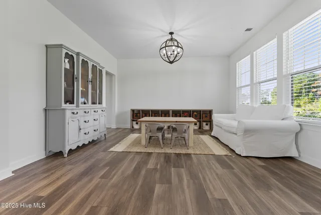 $799,900 | 102 Evelyne Drive, Moyock, NC 27958